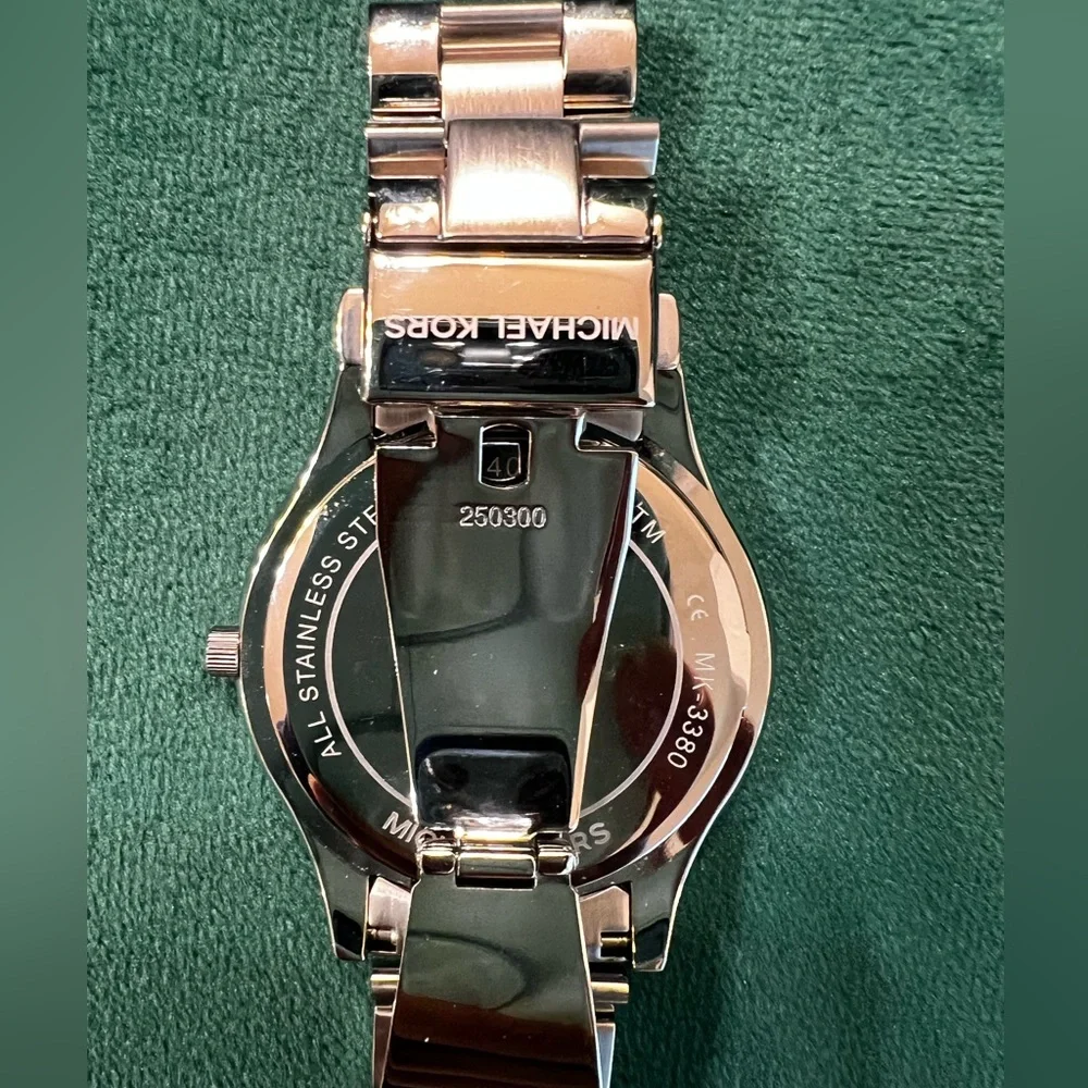 Michael Kors watch - Picture 3 of 6